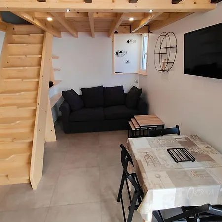 Holiday home Maison Renovee Et Climatisee Avec Wifi A 600m De La