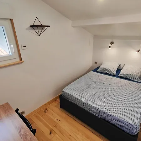 Maison Renovee Et Climatisee Avec Wifi A 600m De La