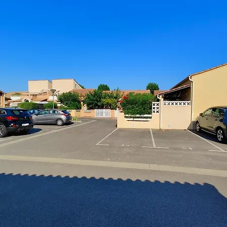 Maison Renovee Et Climatisee Avec Wifi A 600m De La Holiday home *