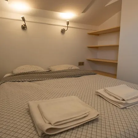 Maison Renovee Et Climatisee Avec Wifi A 600m De La * Vias